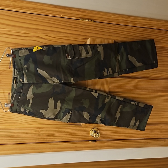 Stanley Other - 🎉Host Pick🎉 Stanley Lined Men's Cargo Camo Pants. Sz 32x30